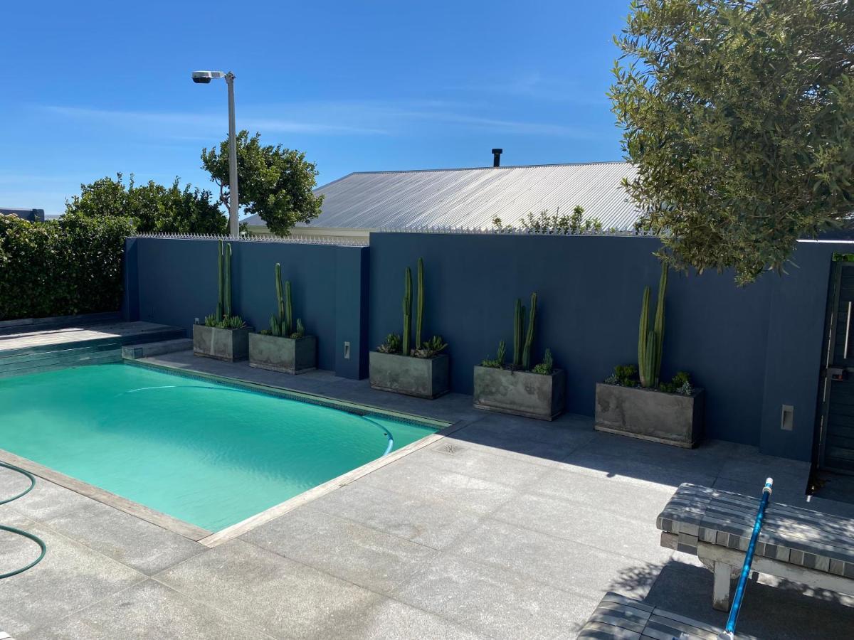 SPLASH Boutique Guesthouse Le Cap Extérieur photo